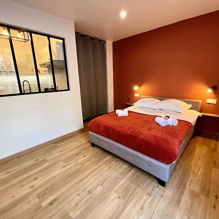 Studio Avec Grande Terrasse Et Parking Privatifs Caen Exterior foto