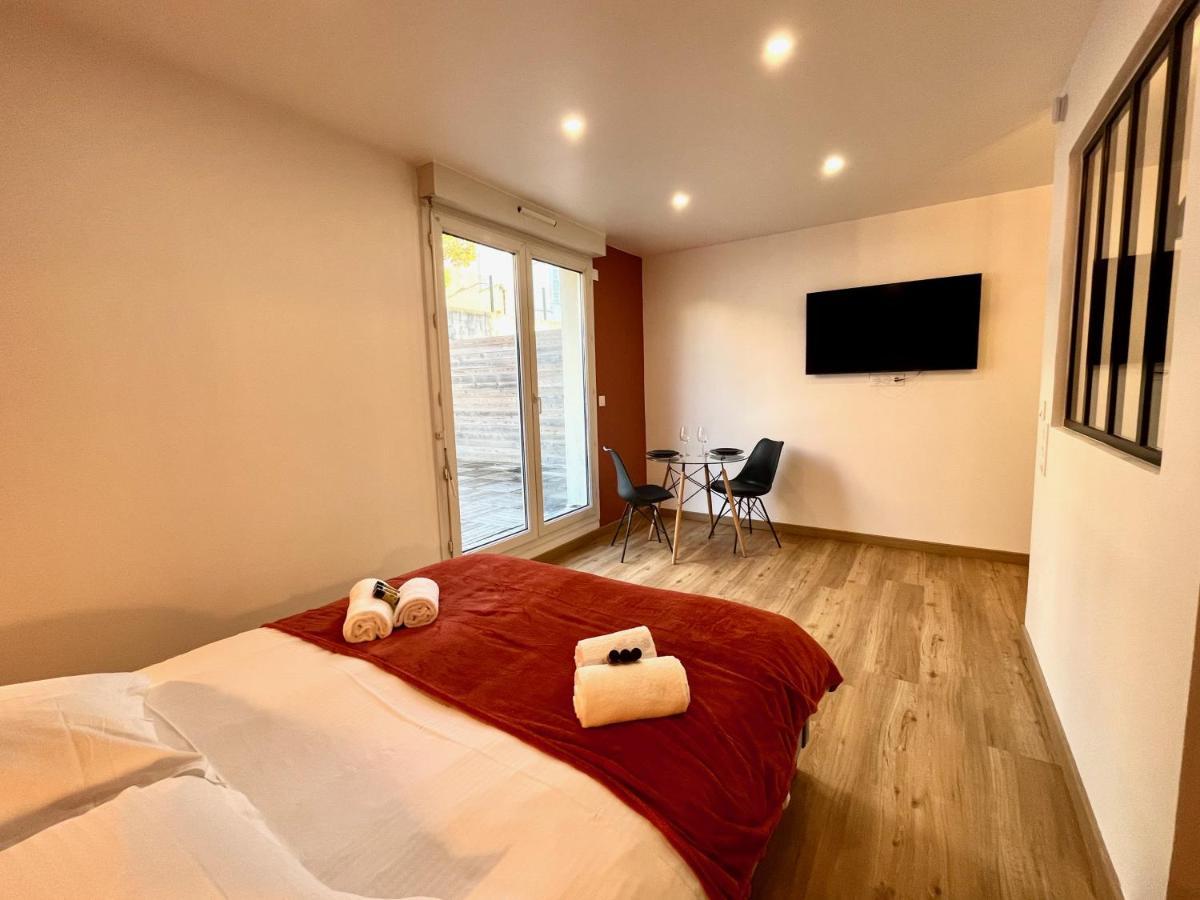 Studio Avec Grande Terrasse Et Parking Privatifs Caen Exterior foto
